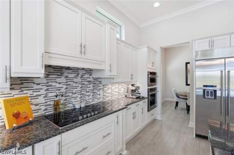 6061 Lucaya Way, Naples FL - photo 13 of 50