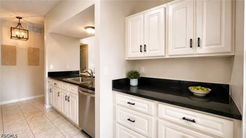 3915 SW 1st Ave, Cape Coral FL - photo 7 of 19