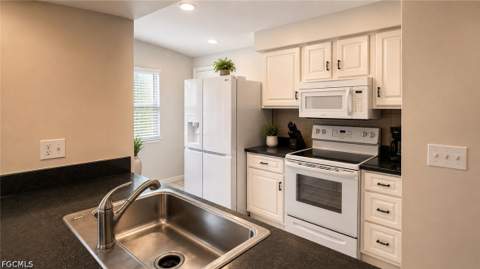 3915 SW 1st Ave, Cape Coral FL - photo 8 of 19