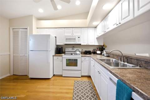 7360 Saint Ives Way 2301, Naples FL - photo 19 of 32