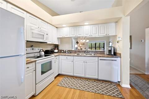 7360 Saint Ives Way 2301, Naples FL - photo 20 of 32