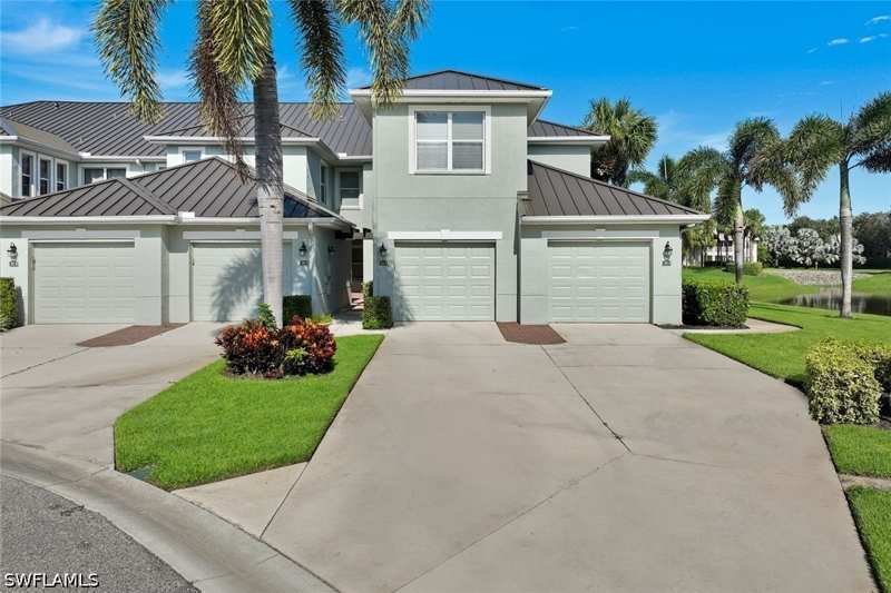 3 bedroom Condominium at 28120 Donnavid Ct 104, Hunters Ridge, Bonita Springs — photo 1