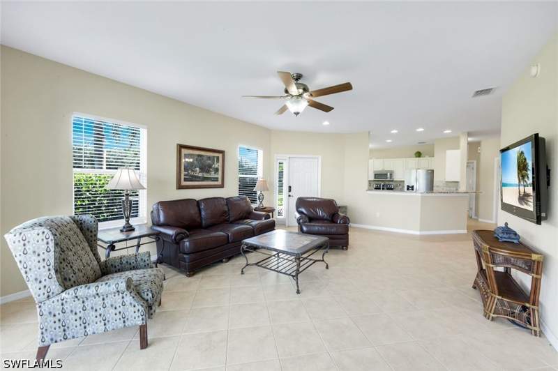 3 bedroom Condominium at 28120 Donnavid Ct 104, Hunters Ridge, Bonita Springs — photo 3