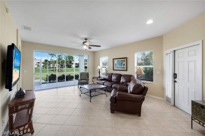3 bedroom Condominium at 28120 Donnavid Ct 104, Hunters Ridge, Bonita Springs — photo 4