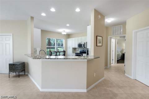 28120 Donnavid Ct 104, Bonita Springs FL - photo 8 of 44