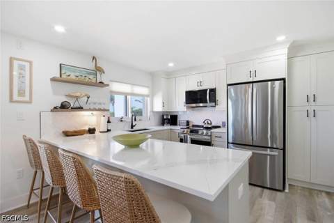 2265 W Gulf Dr 320-C, Sanibel FL - photo 8 of 39