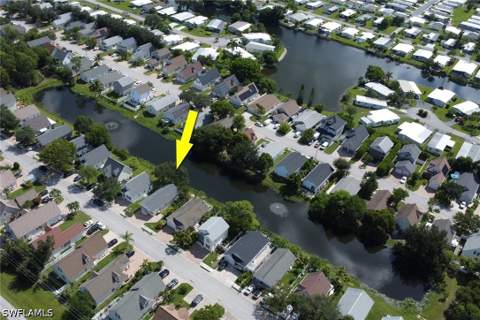 254 Leawood Cir, Naples FL - photo 24 of 28