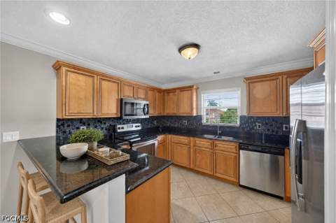 4205 SE 19th Ave 203, Cape Coral FL - photo 11 of 31