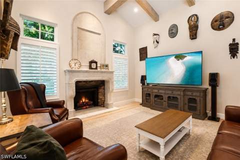 5042 Seahorse Ave, Naples FL - photo 10 of 37