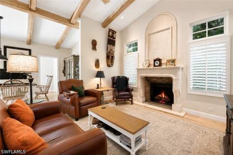 5042 Seahorse Ave, Naples FL - photo 11 of 37