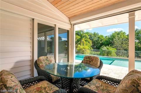 5042 Seahorse Ave, Naples FL - photo 20 of 37