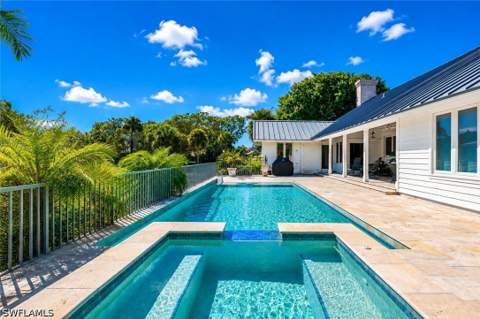 5042 Seahorse Ave, Naples FL - photo 8 of 37
