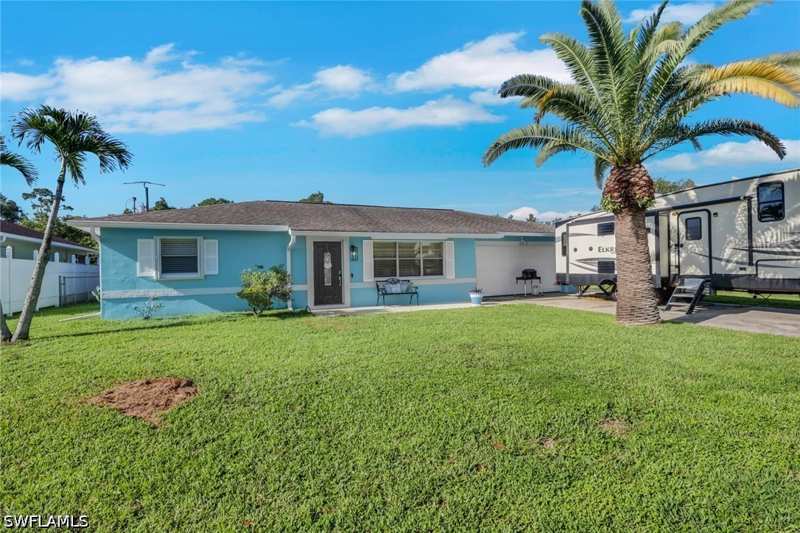 3 bedroom SingleFamilyResidence at 12213 De Moya Dr, Fort Myers Shores, Fort Myers — photo 1