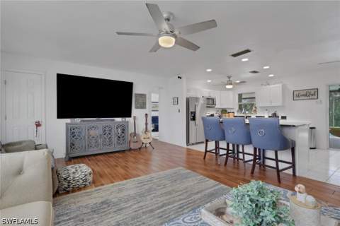 12213 De Moya Dr, Fort Myers FL - photo 10 of 38