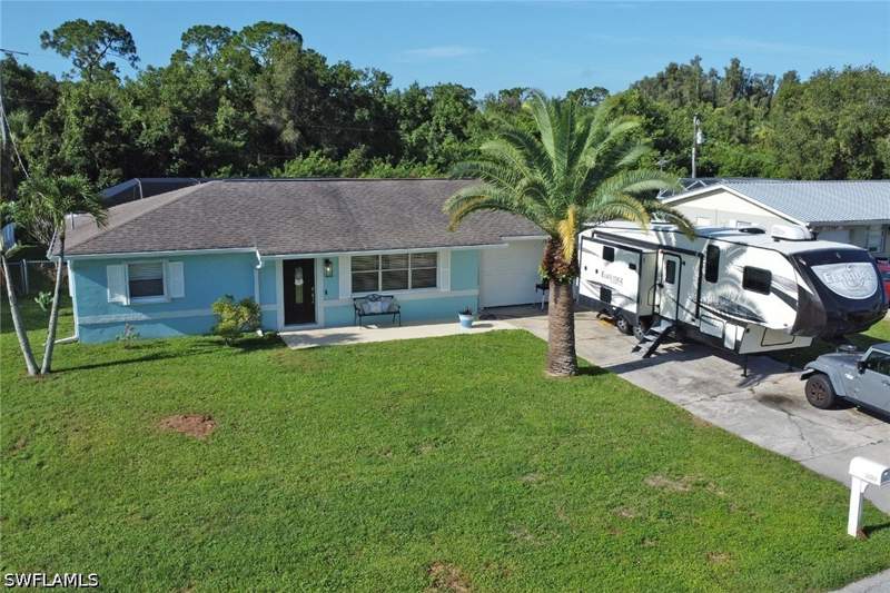 3 bedroom SingleFamilyResidence at 12213 De Moya Dr, Fort Myers Shores, Fort Myers — photo 3