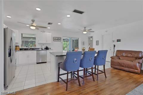 12213 De Moya Dr, Fort Myers FL - photo 9 of 38
