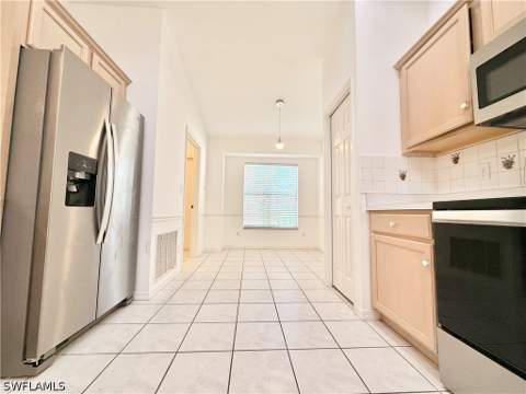 7001 Lone Oak Blvd, Naples FL - photo 7 of 27