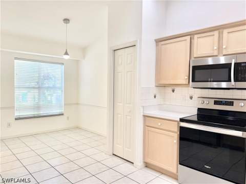7001 Lone Oak Blvd, Naples FL - photo 8 of 27