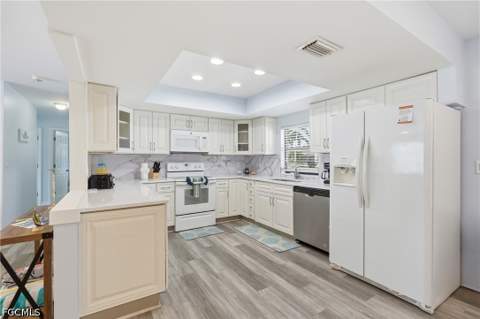 1421 SE 29th Ter, Cape Coral FL - photo 11 of 50