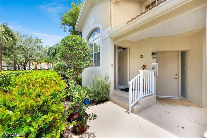 3 bedroom Townhouse at 7518 Silver Trumpet Ln 201, Pipers Grove, Naples — photo 2