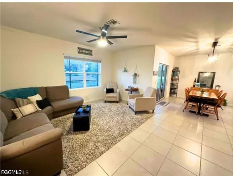 4 bedroom SingleFamilyResidence at 2729 Foralesca Ct, Entrada, Cape Coral — photo 4