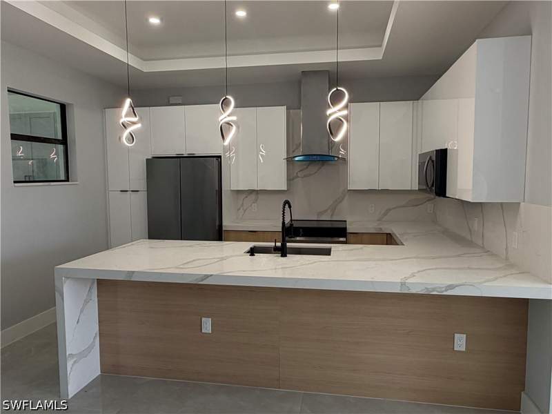 5 bedroom SingleFamilyResidence at 3803 41st Ave NE, Golden Gate Estates, Naples — photo 5
