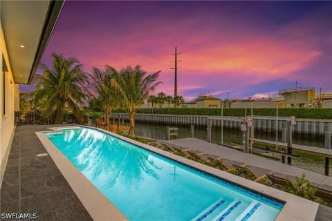 840 Rose Ct, Marco Island FL - photo 10 of 48