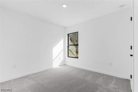 631 Tarapin Ave, Lehigh Acres FL - photo 15 of 25