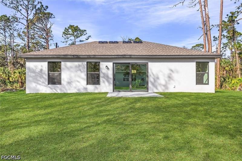 3 bedroom SingleFamilyResidence at 631 Tarapin Ave, Mirror Lakes, Lehigh Acres — photo 3