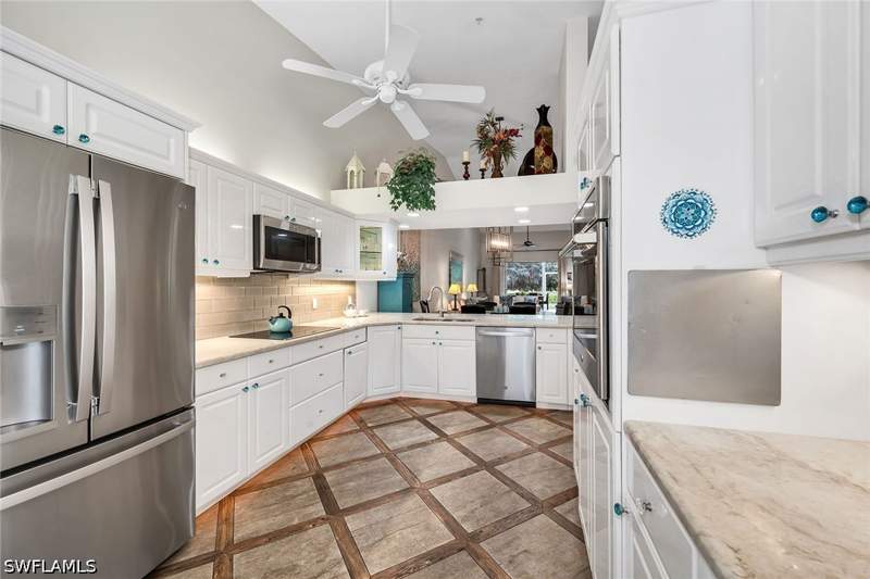 3 bedroom Attached at 2326 Magnolia Ln 6104, Magnolia Cove, Naples — photo 2