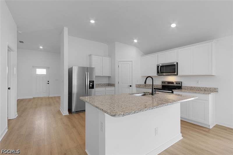 3 bedroom SingleFamilyResidence at 3105 45th St SW, Mirror Lakes, Lehigh Acres — photo 3