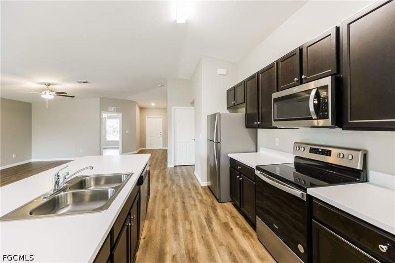 4 bedroom SingleFamilyResidence at 3107 14th St SW, Lehigh Acres, Lehigh Acres — photo 5