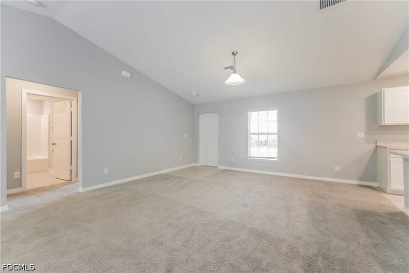 3 bedroom SingleFamilyResidence at 2915 66th St W, Lehigh Acres, Lehigh Acres — photo 2
