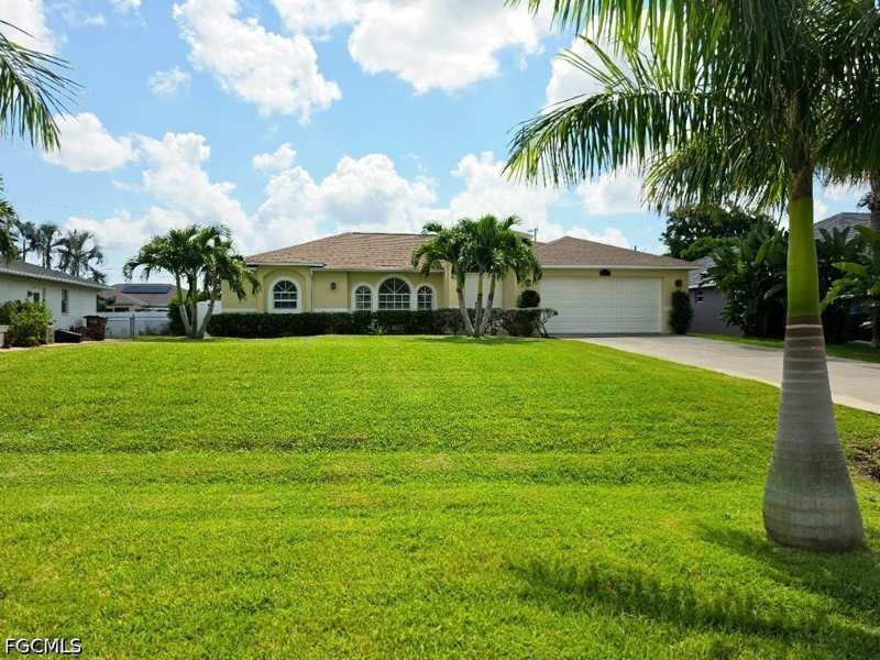3 bedroom SingleFamilyResidence at 4137 SW 10th Ave, Cape Coral, Cape Coral — photo 1