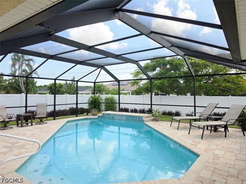 3 bedroom SingleFamilyResidence at 4137 SW 10th Ave, Cape Coral, Cape Coral — photo 4
