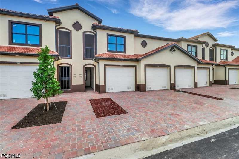 2 bedroom Condominium at 1802 Samantha Gayle Way 106, 1818 Parkway Condominiums, Cape Coral — photo 1