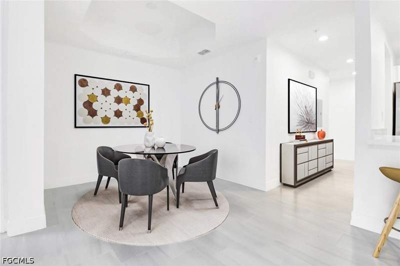 2 bedroom Condominium at 1802 Samantha Gayle Way 106, 1818 Parkway Condominiums, Cape Coral — photo 5