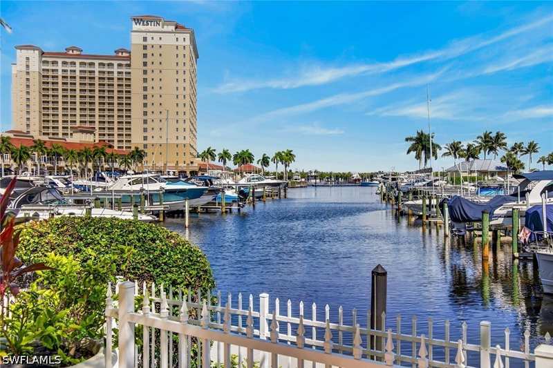 3 bedroom Condominium at 6081 Silver King Blvd 302, Tarpon Landings, Cape Coral — photo 1