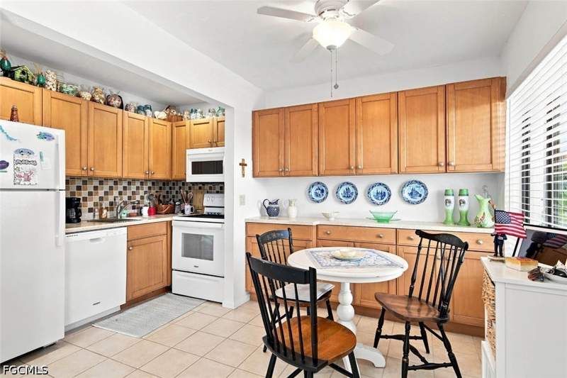 2 bedroom Condominium at 1250 Tennisplace Ct C36, Tennisplace, Sanibel — photo 4