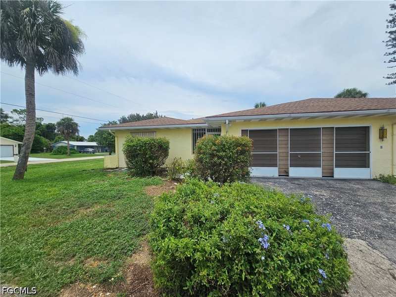 2 bedroom Attached at 306 Highland Ave, Lehigh Acres, Lehigh Acres — photo 1