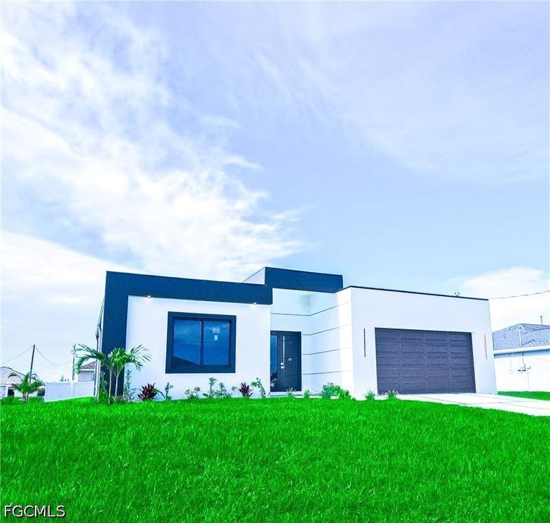 4 bedroom SingleFamilyResidence at 2421 NW 8th Ter, Cape Coral, Cape Coral — photo 4