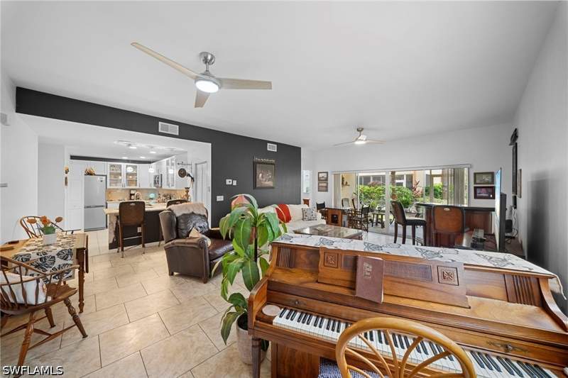 2 bedroom Condominium at 15461 Bellamar Cir 1912, Bellamar, Fort Myers — photo 3