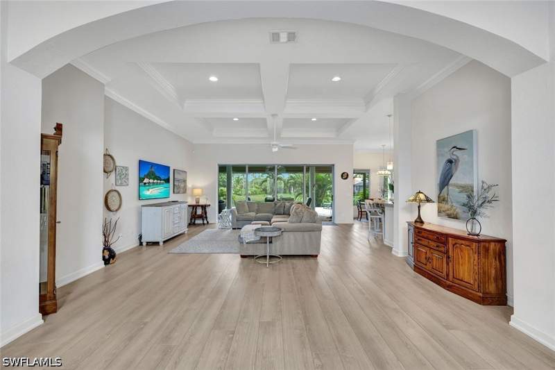 4 bedroom SingleFamilyResidence at 16075 Parque Ln, Delasol, Naples — photo 3
