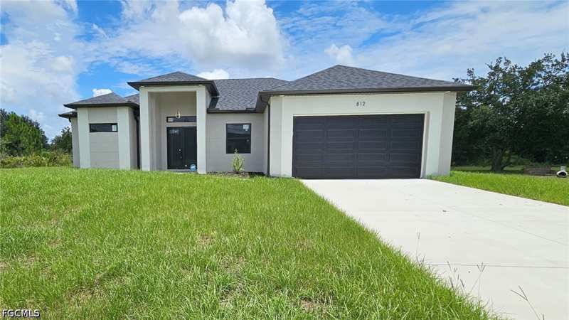 4 bedroom SingleFamilyResidence at 812 Hibiscus Ave, Lehigh Acres, Lehigh Acres — photo 1