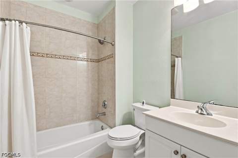 15811 Prentiss Pointe Cir 102, Fort Myers FL - photo 17 of 34