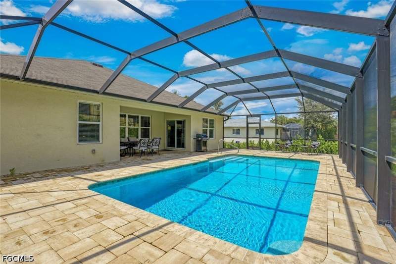 4 bedroom SingleFamilyResidence at 4831 SW 18th Ave, Cape Coral, Cape Coral — photo 2