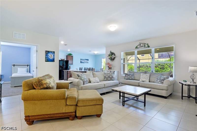 4 bedroom SingleFamilyResidence at 4831 SW 18th Ave, Cape Coral, Cape Coral — photo 5