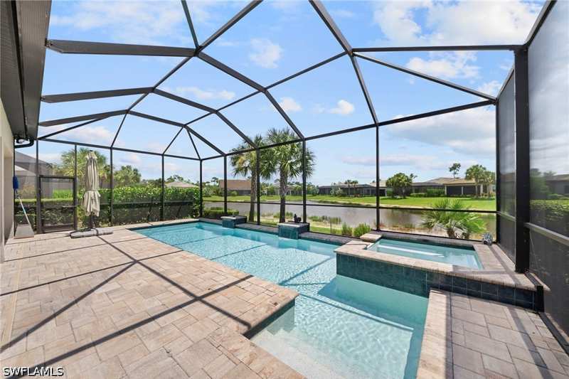 3 bedroom SingleFamilyResidence at 9811 Everglades Dr, Greyhawk At Golf Club Of The Everglades, Naples — photo 1
