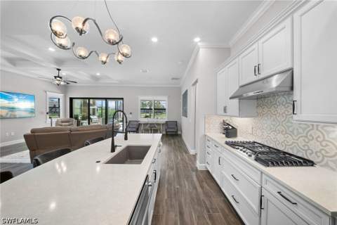 9811 Everglades Dr, Naples FL - photo 11 of 49