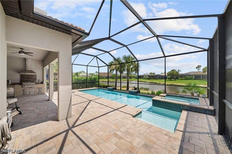3 bedroom SingleFamilyResidence at 9811 Everglades Dr, Greyhawk At Golf Club Of The Everglades, Naples — photo 5